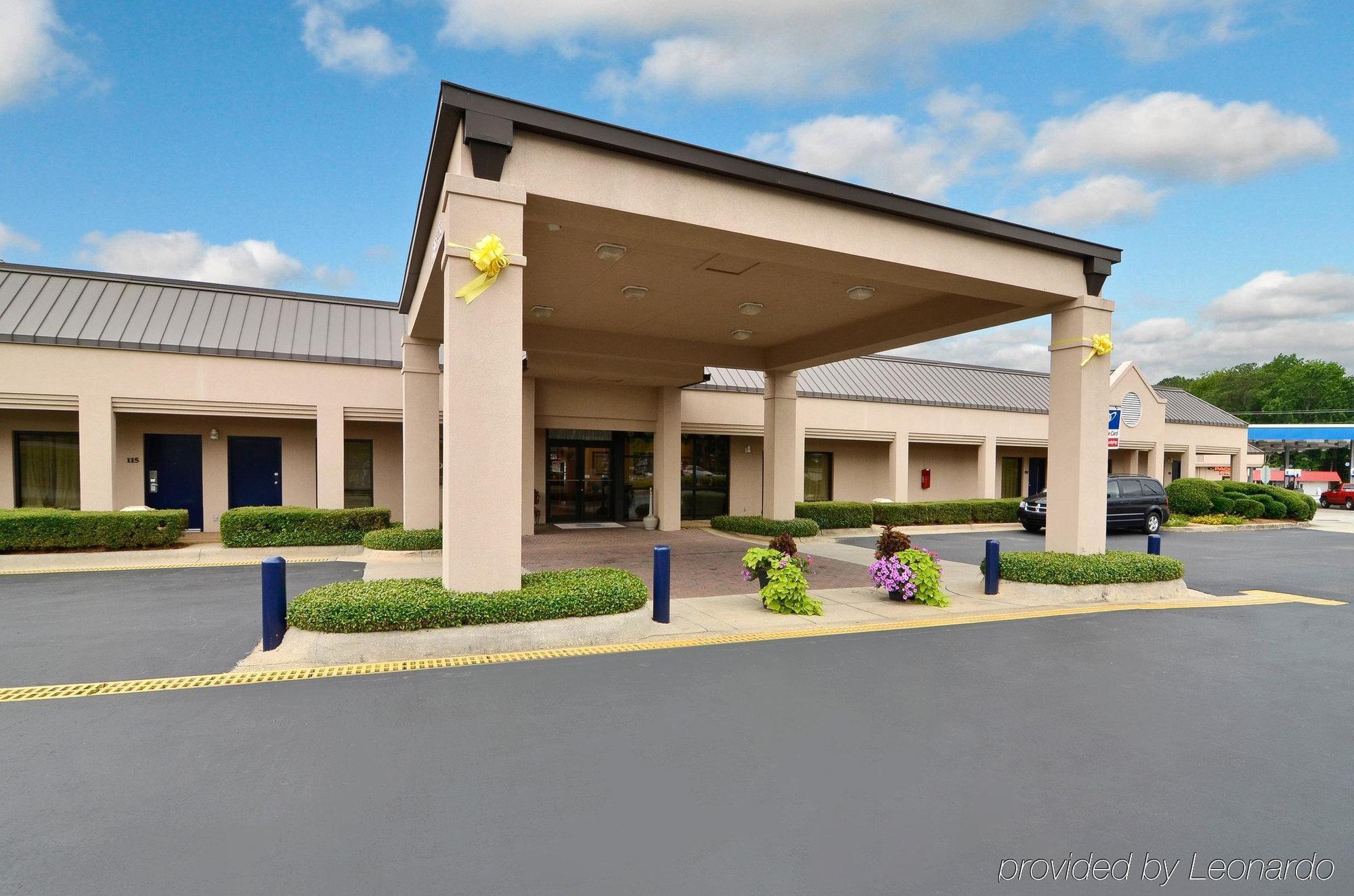 Days Inn By Wyndham Alexander City Bagian luar foto