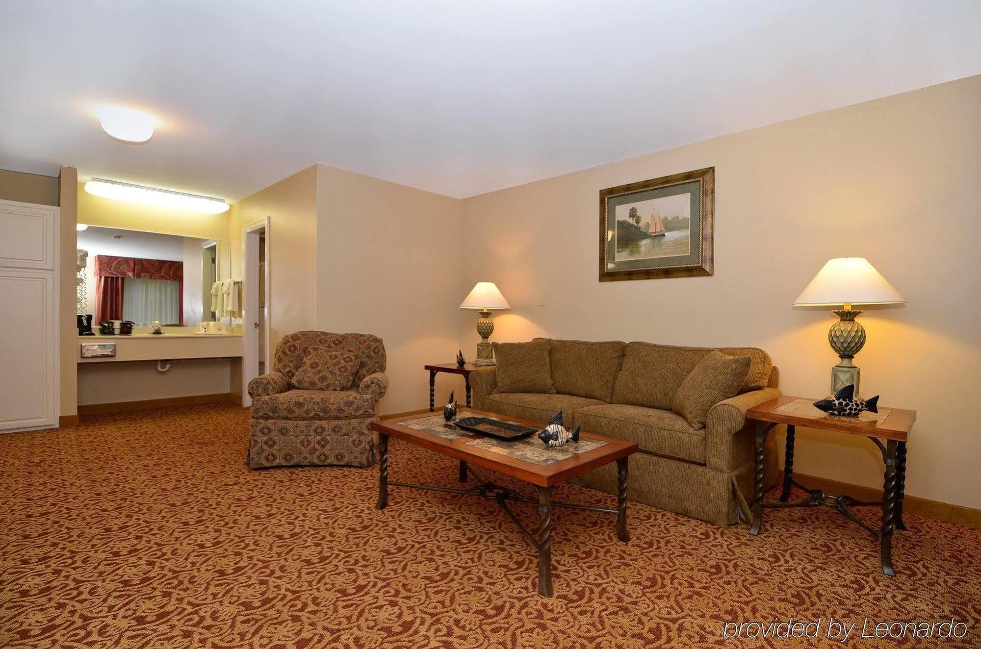 Days Inn By Wyndham Alexander City Bagian luar foto